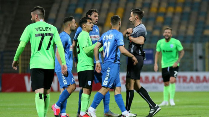 Черно море пуска жалба срещу съдията на мача с Левски